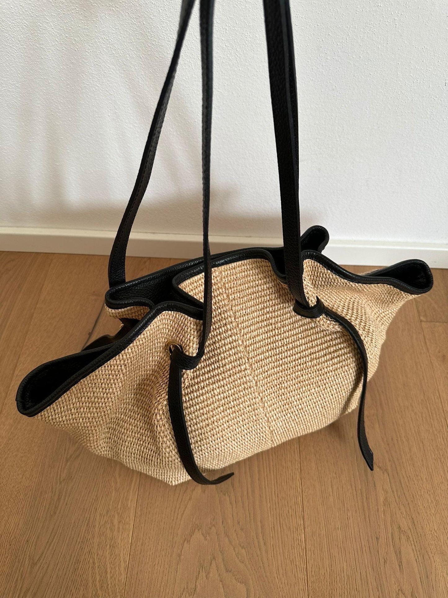 Shoulder tote bag in genuine leather and raffia, Italian tote bag, made in Italy bag, summer raffia straw bag, Italian leder pockets, luxury gift