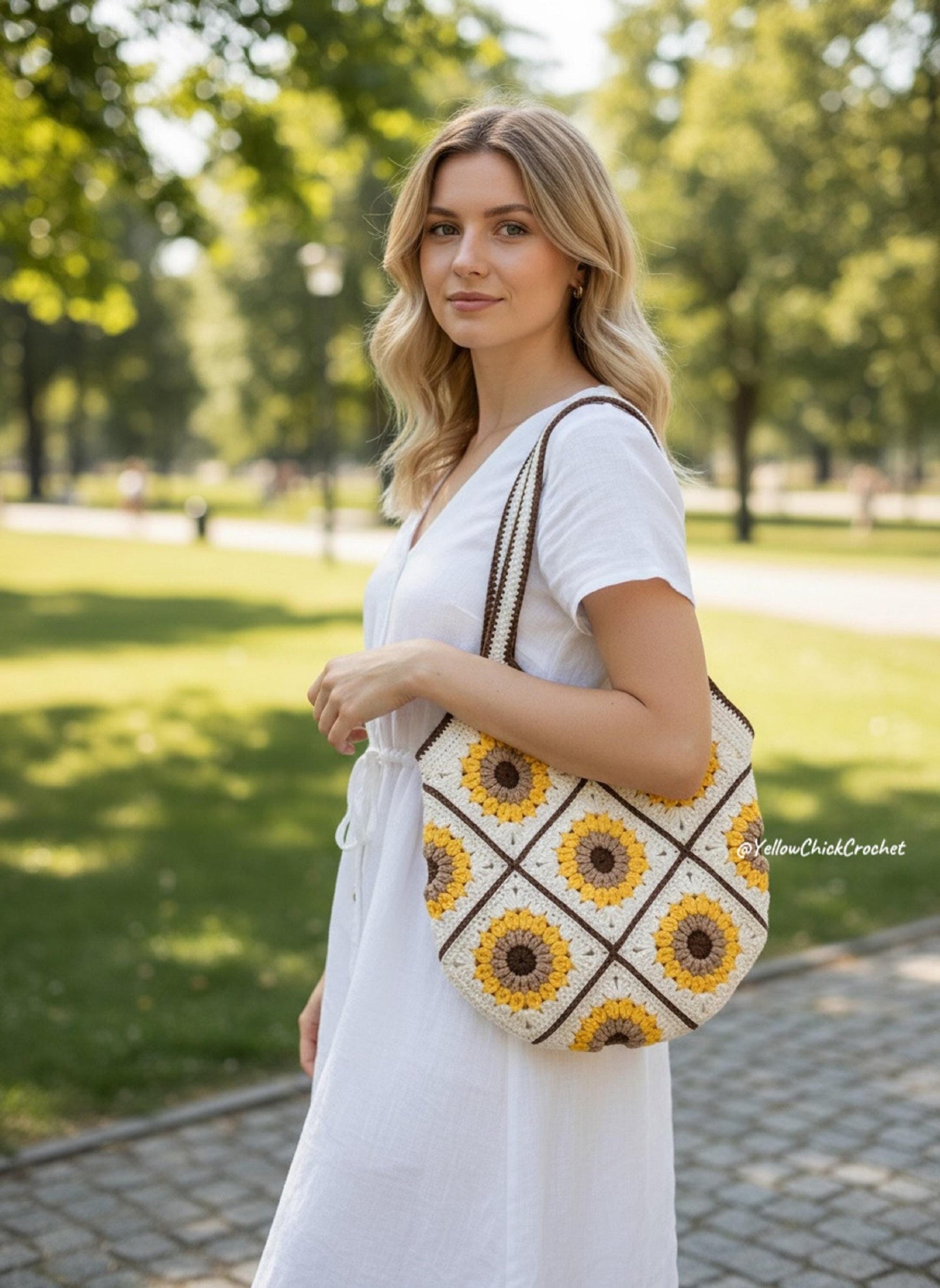 Sunflower Crochet Tote Bag, Handmade Floral Shoulder Bag with Lining, Boho Flower Purse, Mother's Day Gift for Mom, Summer Spring Accessory