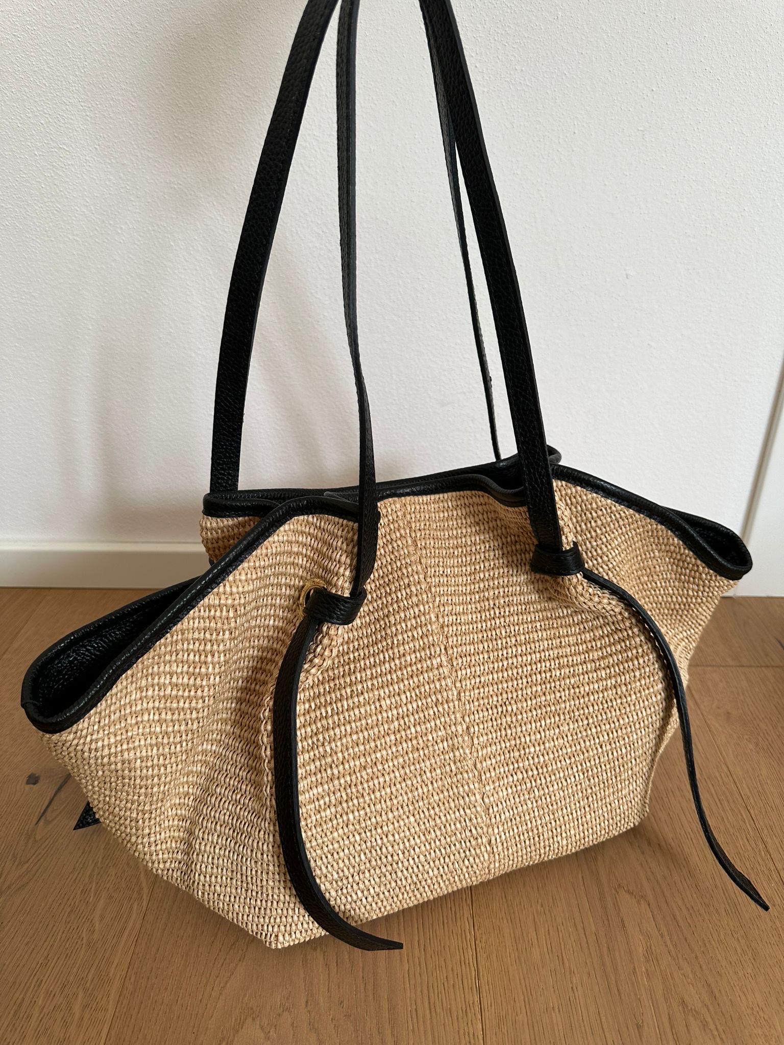 Shoulder tote bag in genuine leather and raffia, Italian tote bag, made in Italy bag, summer raffia straw bag, Italian leder pockets, luxury gift