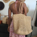 Handmade natural raffia tote bag – Lightweight raffia bag for women – Beach bag, travel bag, vacation bag, summer bag – Handicrafts from Madagascar
