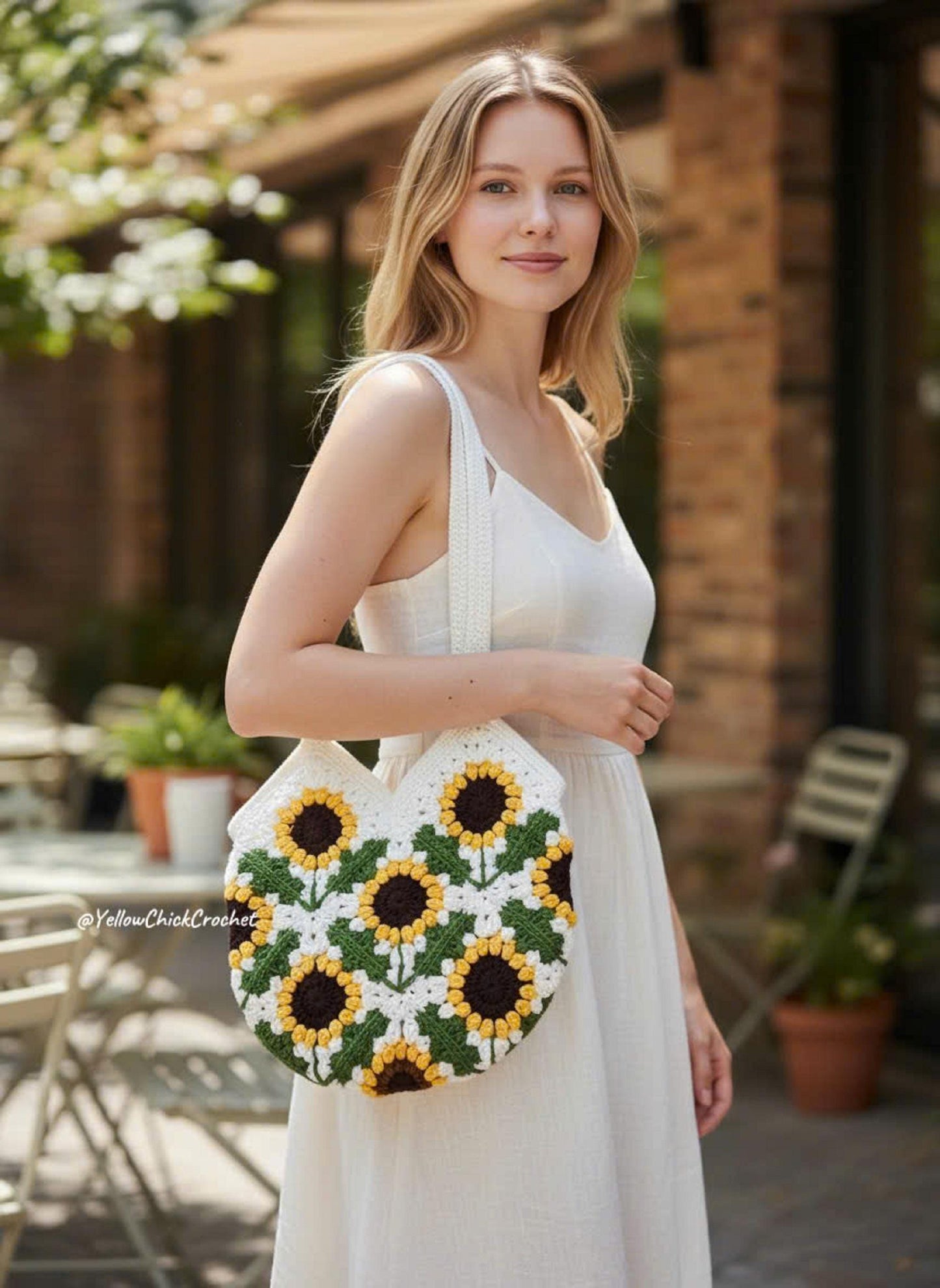 Sunflower Crochet Tote Bag, Handmade Floral Shoulder Bag with Lining, Boho Flower Purse, Mother's Day Gift for Mom, Summer Spring Accessory