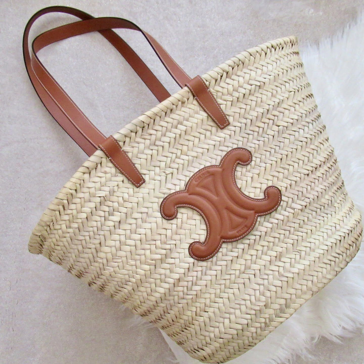 Celine Medium 26 Triomphe Celine Classic Panier in palm leaves Tan 25 X 26 X 12 CM