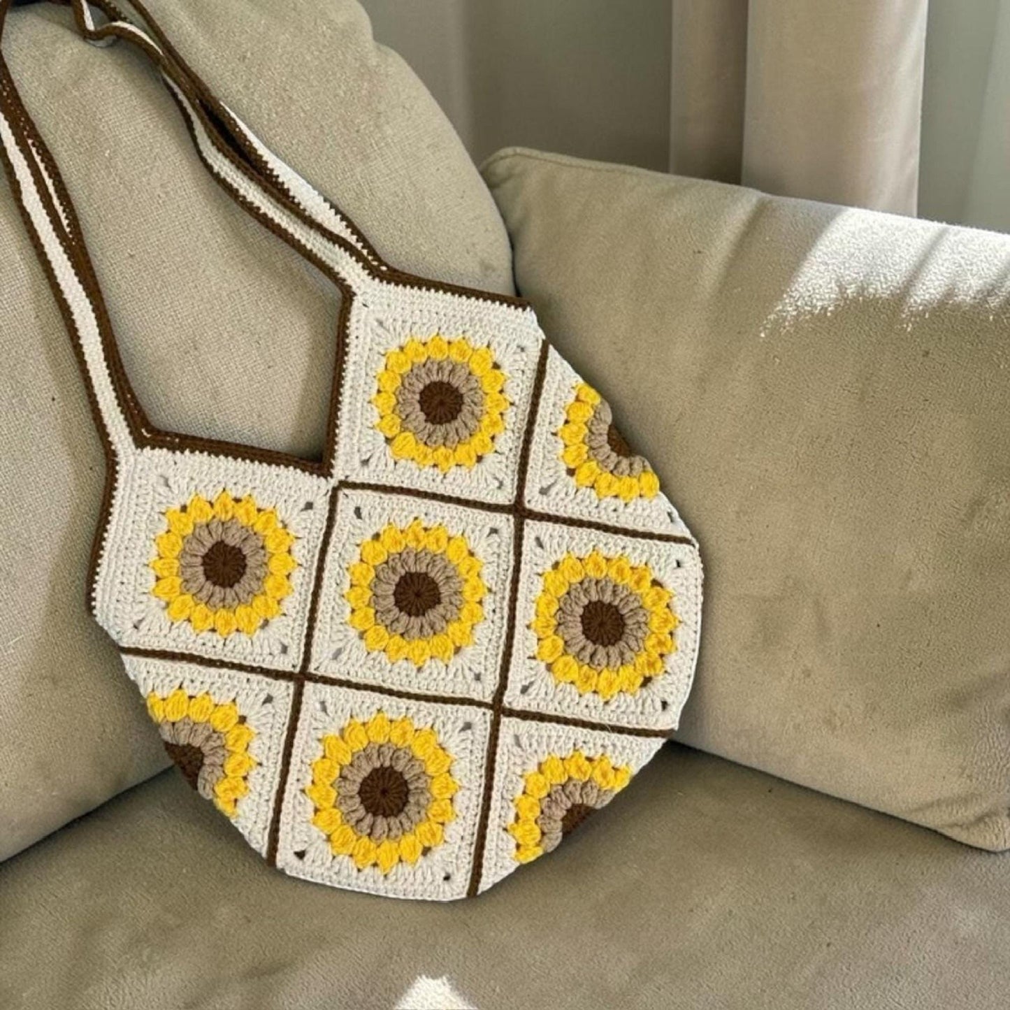 Sunflower Crochet Tote Bag, Handmade Floral Shoulder Bag with Lining, Boho Flower Purse, Mother's Day Gift for Mom, Summer Spring Accessory