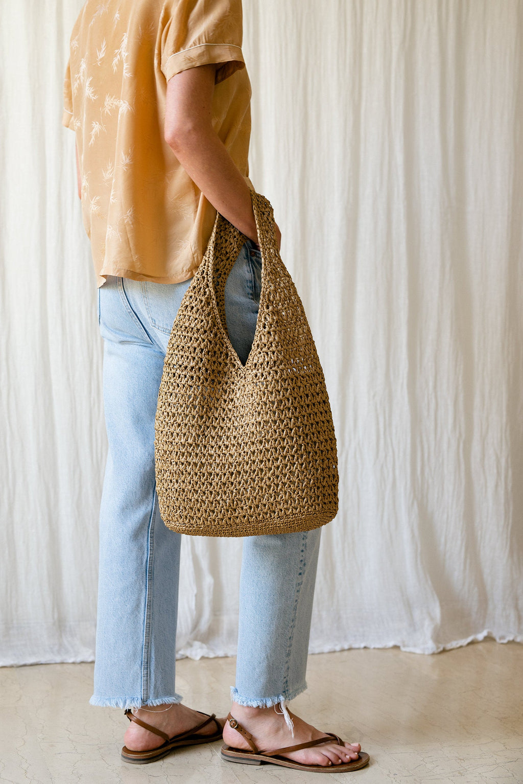 Crochet Raffia Tote in Natural, Summer Tote Bag, Straw Mesh Bag, Lightweight Tote, Crochet Shoulder Bag, One Handle Bag — The Daphne Tote