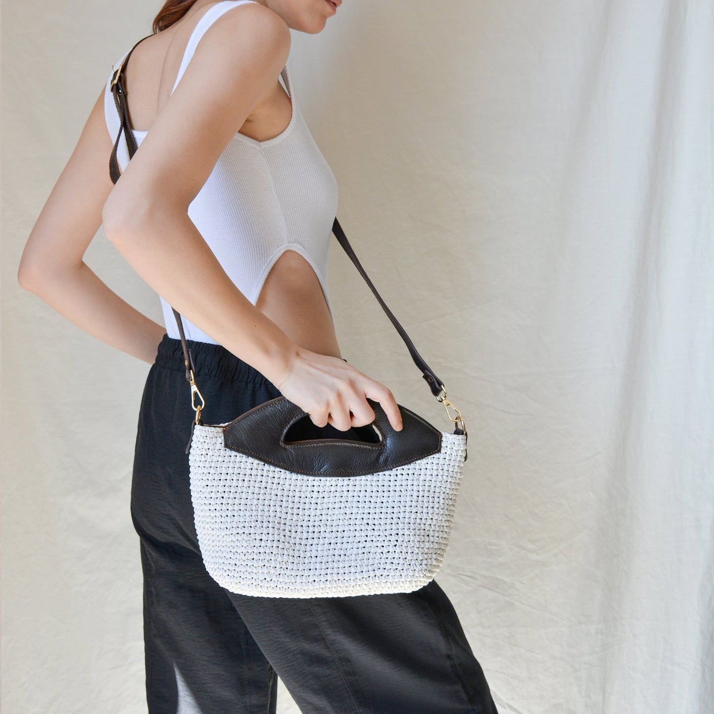 Crochet Raffia Crossbody Bag: Straw Purse with Leather Strap, Woven Bohemian Handbag, Evening Wicker Bag - Handmade Luxury Gift for Her
